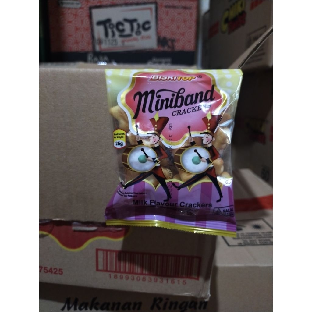 

Biskuit miniband 25 gr isi 60