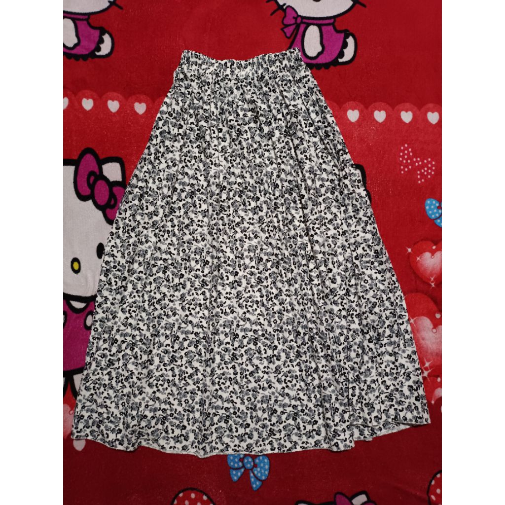 Preloved Rok Plisket Premium