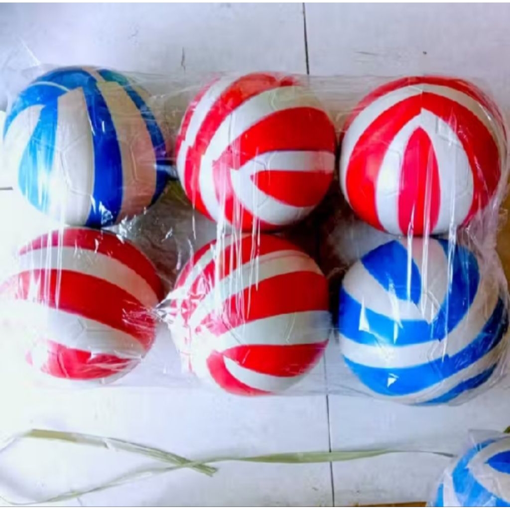 bola plastik warna warni