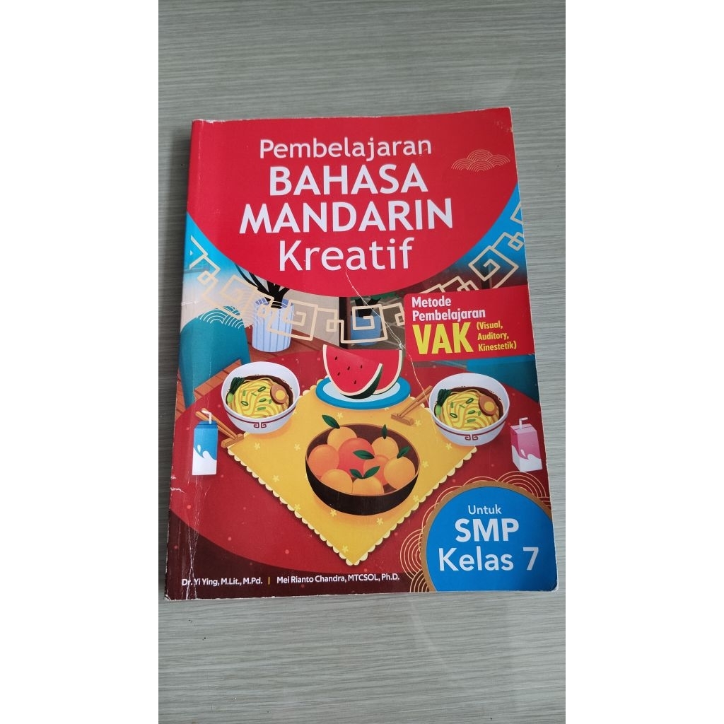 BUKU BAHASA MANDARiN KREATIF SMP KELAS 7