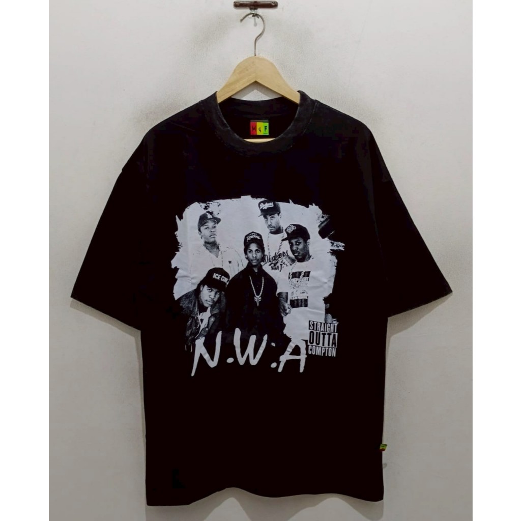 KAOS T-SHIRT OVERSIZE MUSIC RAPPER NWA NIGGA WITH ATTITUDE BLACK