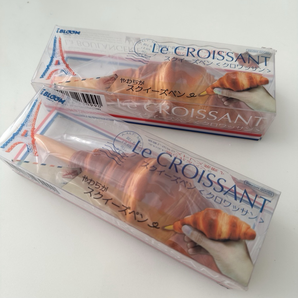 IBLOOM Le Croissant Pen Squishy