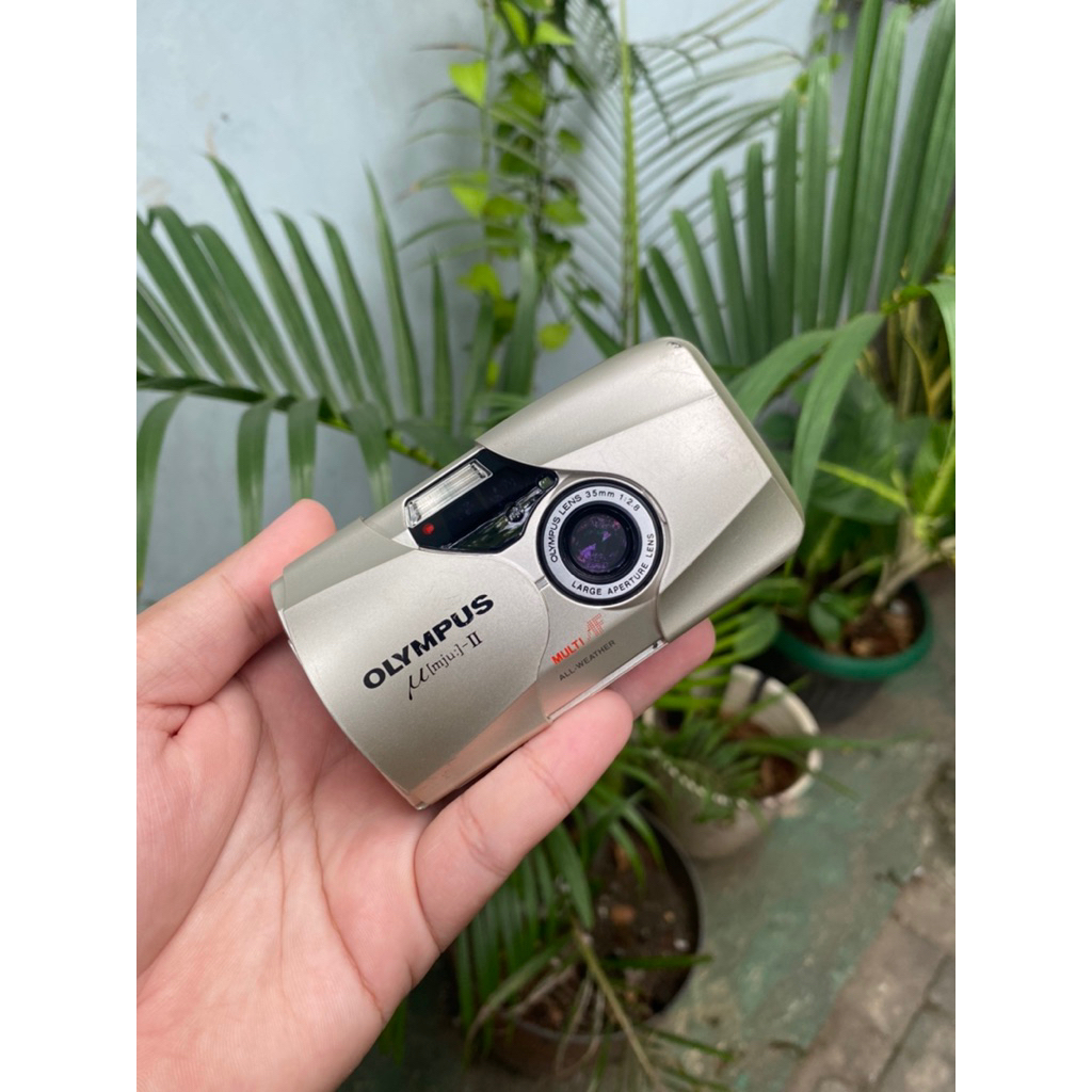 Olympus Mju ii (LCD ON)