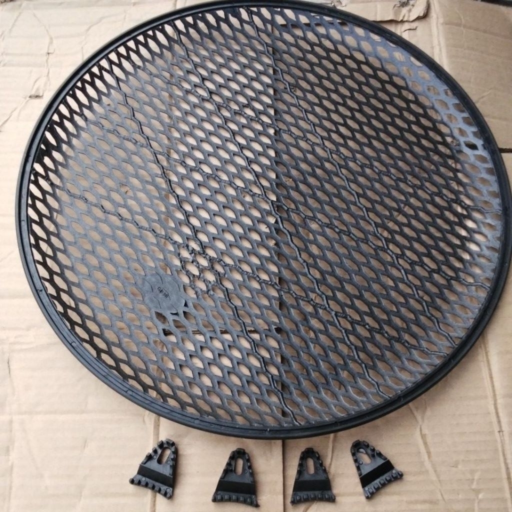 Tutup Speaker 18'inc