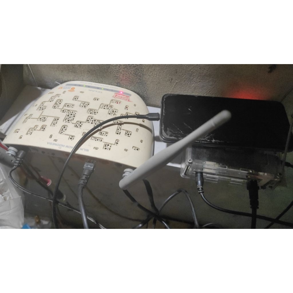 STB OPENWRT MURAH SUDAH BONUS ROUTER DAN JUGA KABEL RJ45