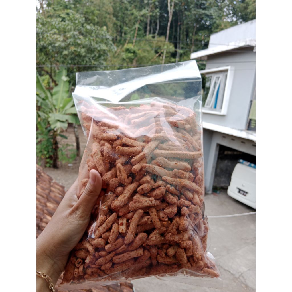 

basreng pedas daun jeruk