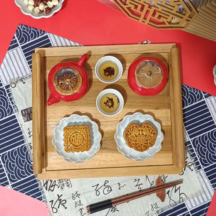 

Hamper Mooncake - Paket BASIC - Isi 1 Mooncake Besar @150 Gr/175 Gr.