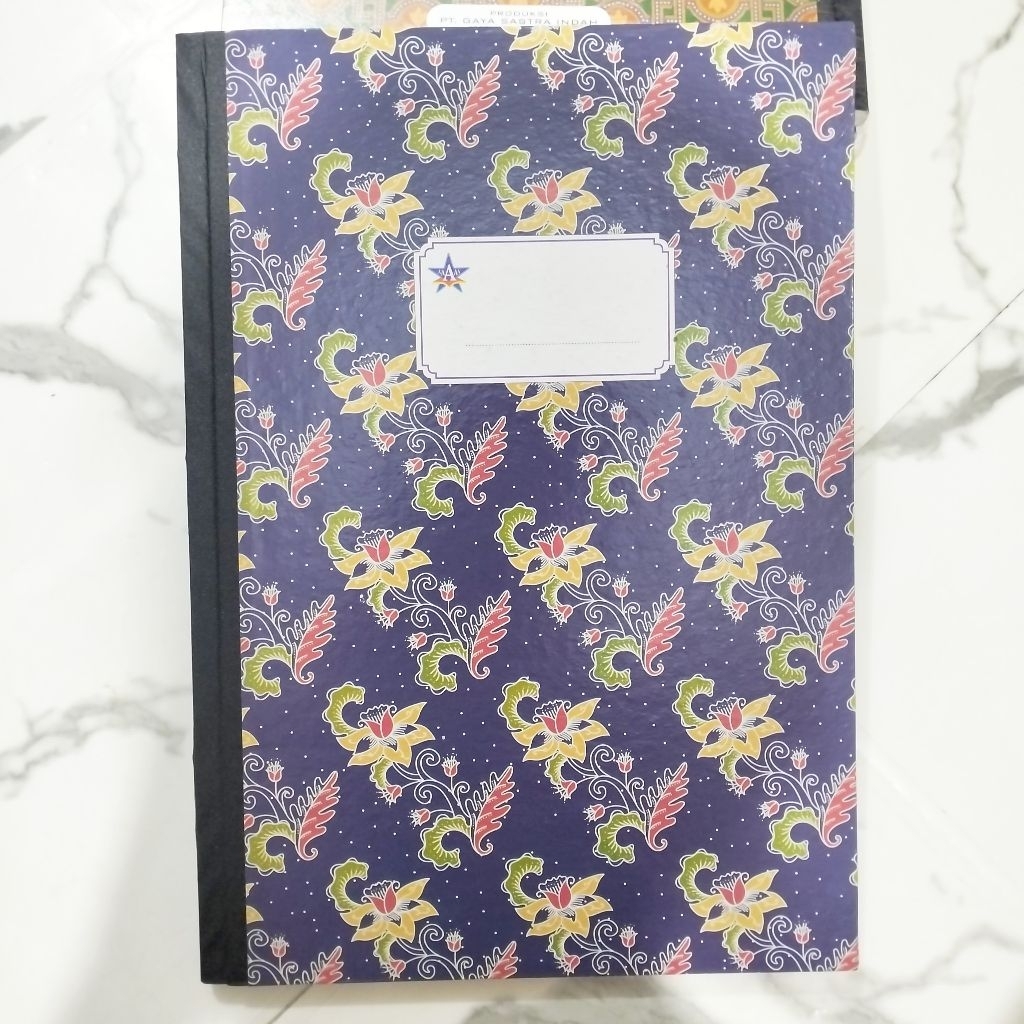 

Buku Folio 100 Lembar AAA / Buku Hard Cover Folio 100