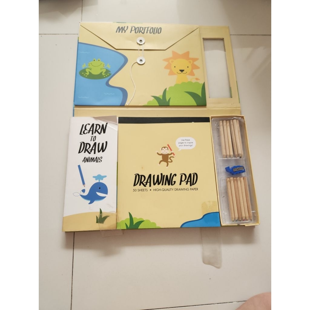 

BBW. Buku cerita anak. big bad wolf. DRAWING PAD