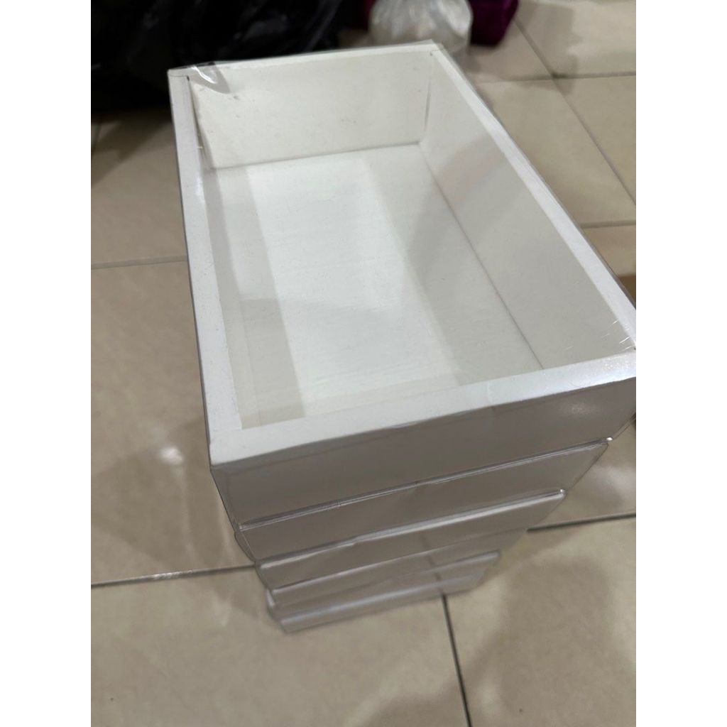 

KOTAK HAMPERS CRAFT/BOX DOSKUE/KOTAK SOUVENIR KRAFT/KOTAK KEMASAN MIKA/KOTAK KADO KRAFT/KEMASAN KADO KRAFT