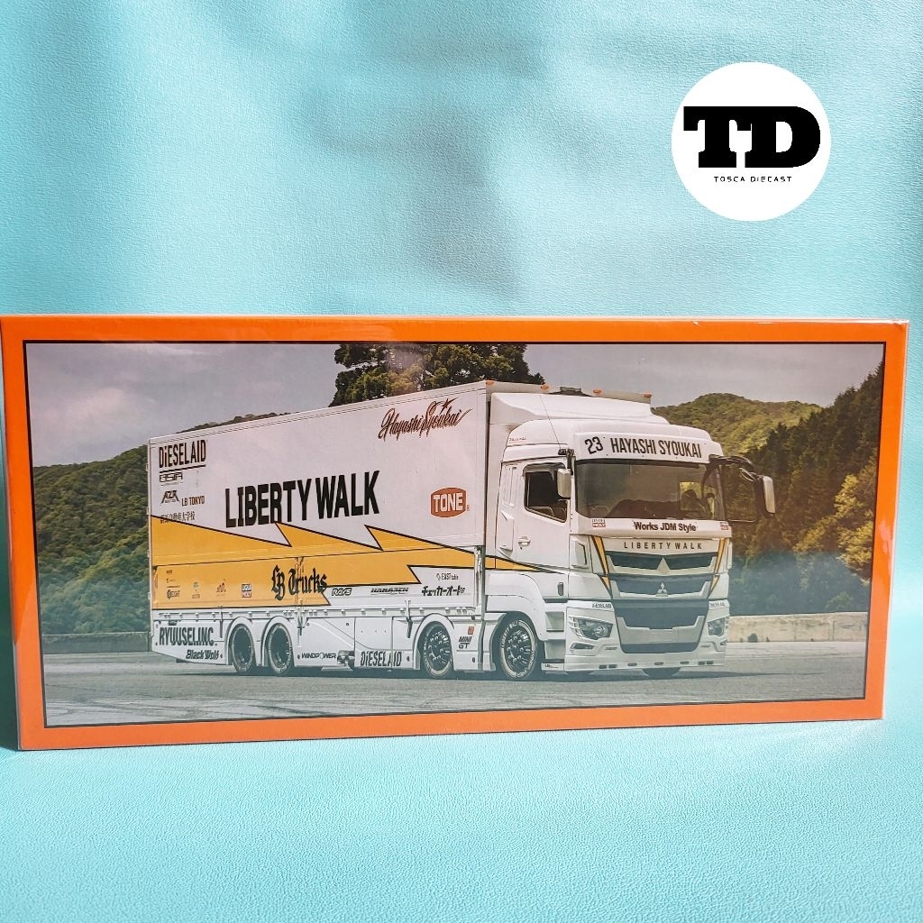 GCD 1:64 LBWK Mitsubishi Fuso LB Truck Sphere White