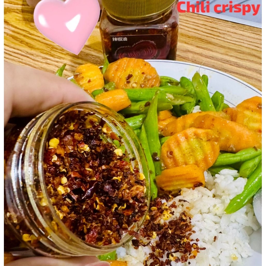 

Chili Crispy Oil 200ml Minyak Cabai Kering Crunchy Garlic Home Made