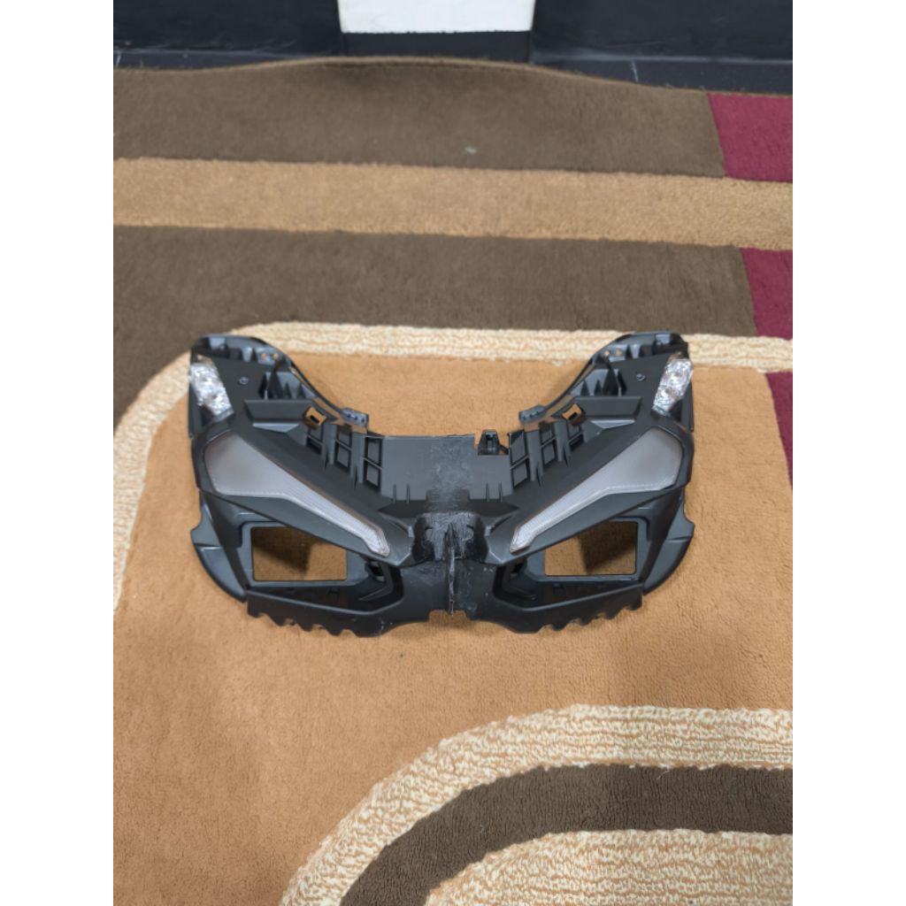 Frame reflektor lampu depan Aerox alpha turbo original