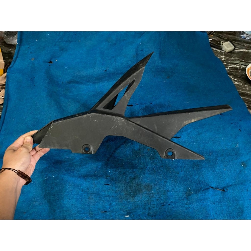 Katengkas tutup rantai Kawasaki ninja z250 sl mono original