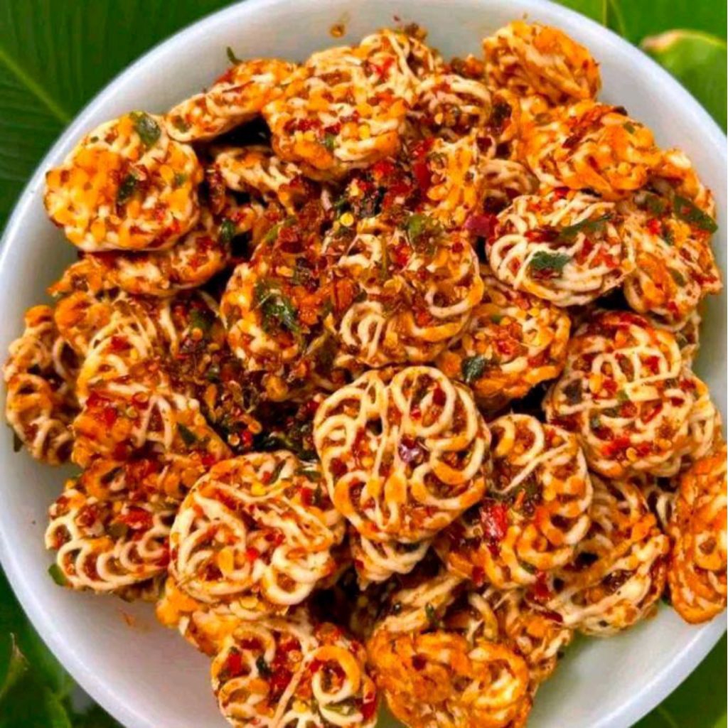 

KERUPUK PEDO KERUPUK RAPAEL PEDAS DAUN JERUK KEMASAN 500 GRAM