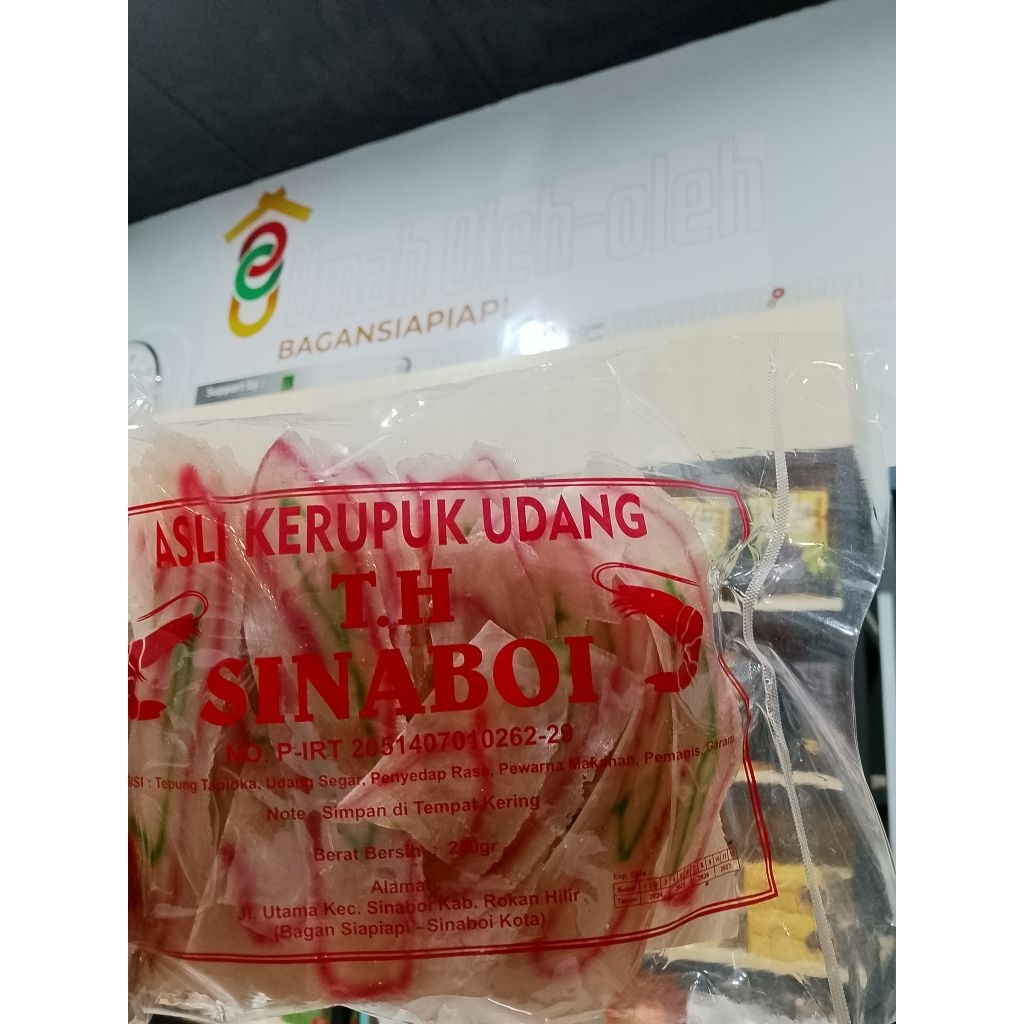 

Kerupuk_Udang_Mentah