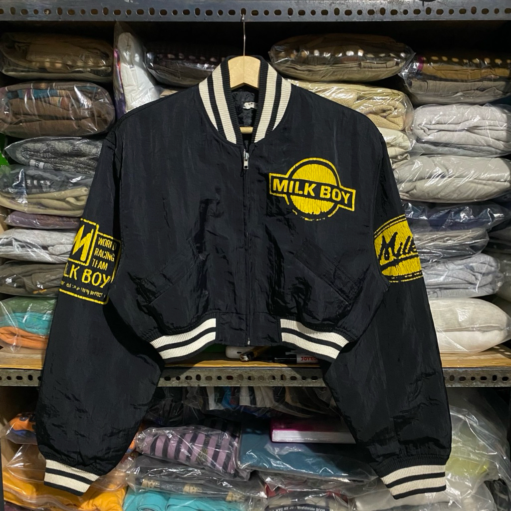 Milkboy Japan Jacket Hitam Size 44x56  Minor Crack Print