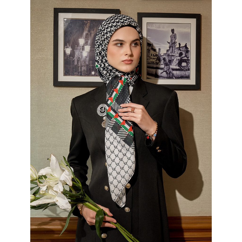 Vivizubedi Hurriya Scarf Black Vivi zubedi