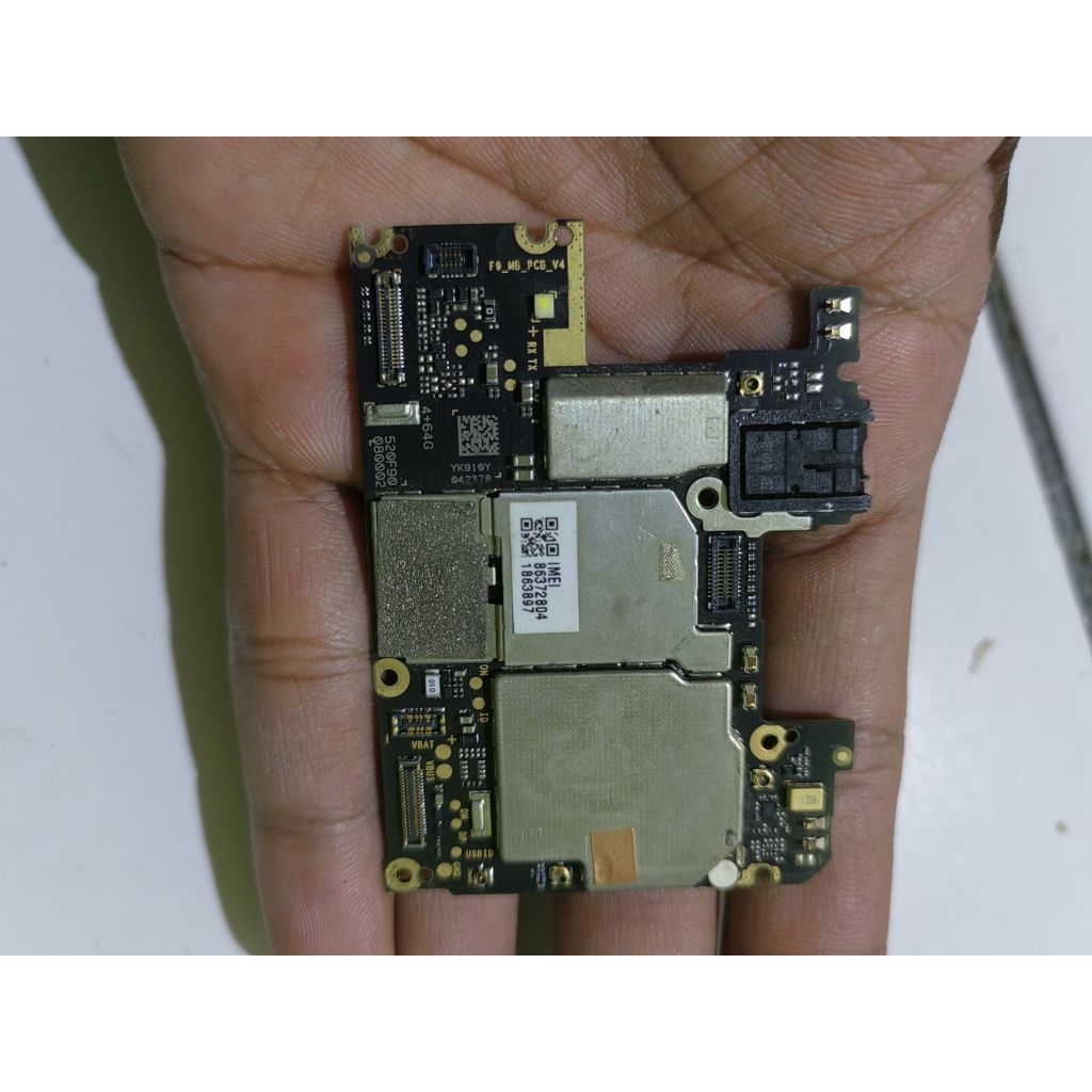 MESIN XIAOMI MI PLAY 4/64 HIDUP GARANSI NORMAL