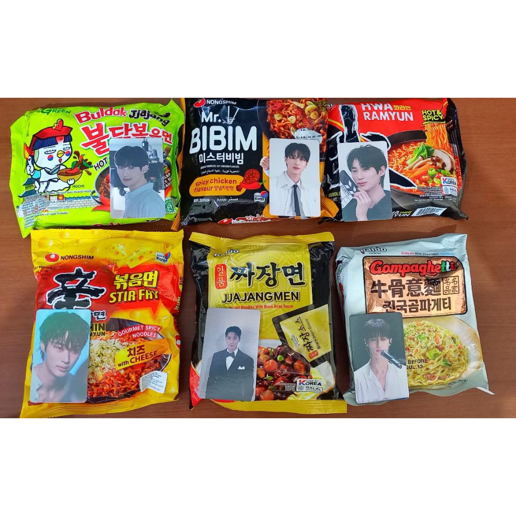 

BYEON WOO SEOK PHOTOCARD RAMEN KOREA PALDO JAJANGMEN SAMYANG BULDAK JAJANGMEN HWA RAMYUN MR BIBIM