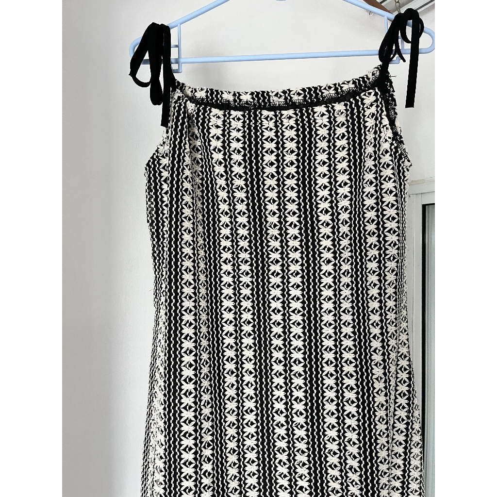 Dress Hitam Putih Bangkok
