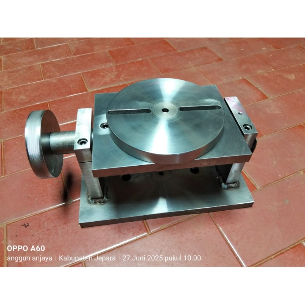 meja rubah sudut klep