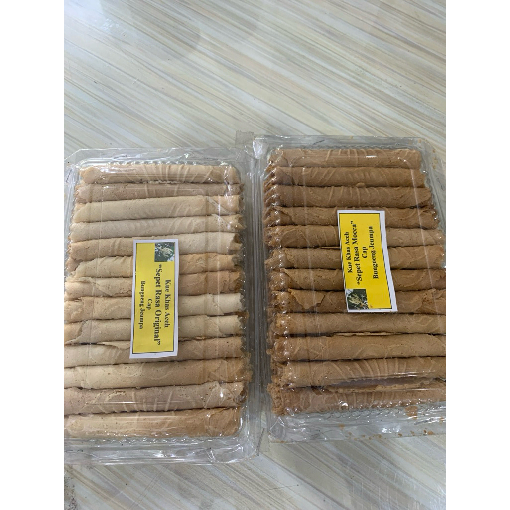 

kue sepet/semprong khas aceh