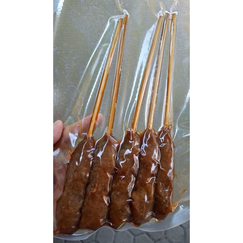 

sate babi manis isi 5 tusuk