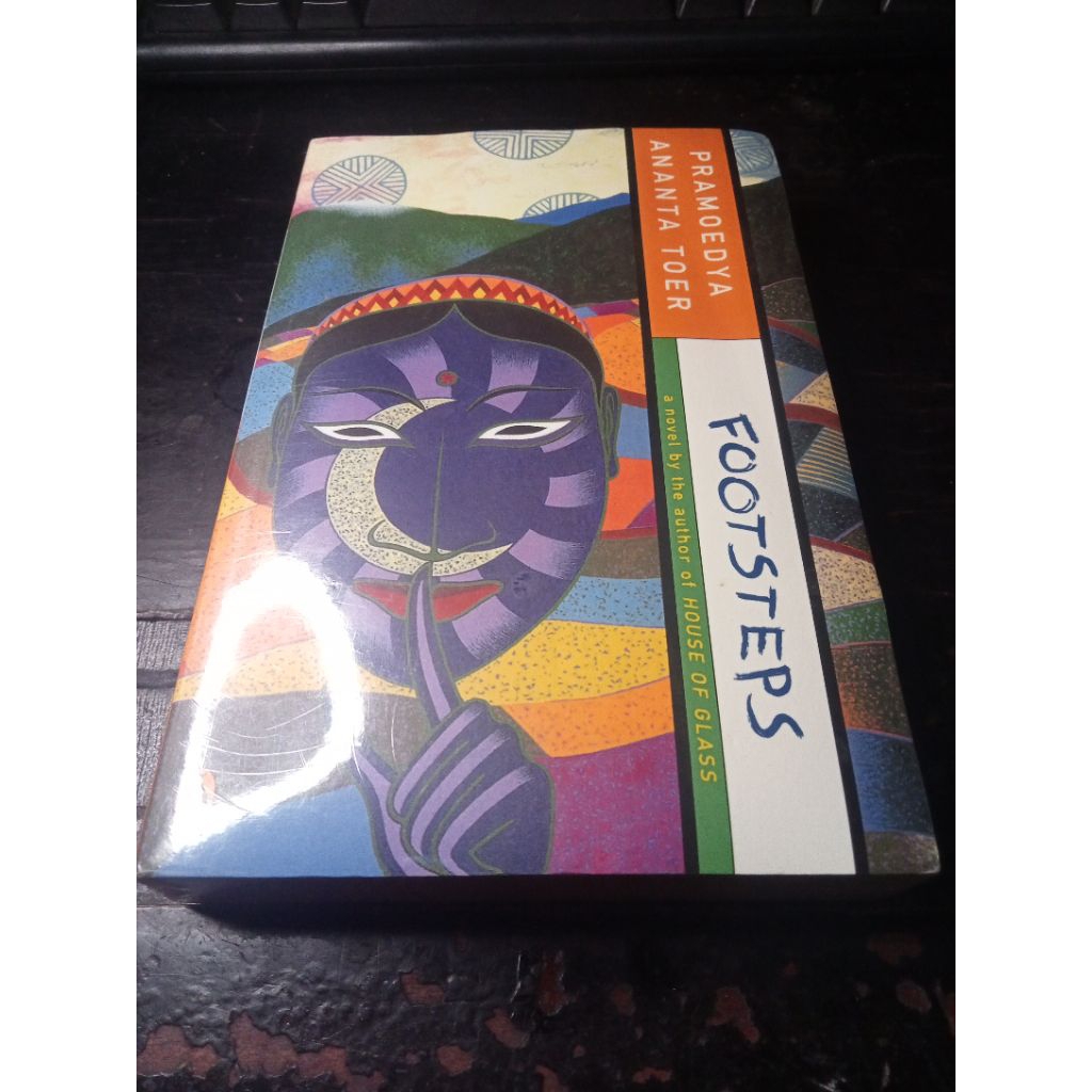 buku preloved pramoedya footsteps segel