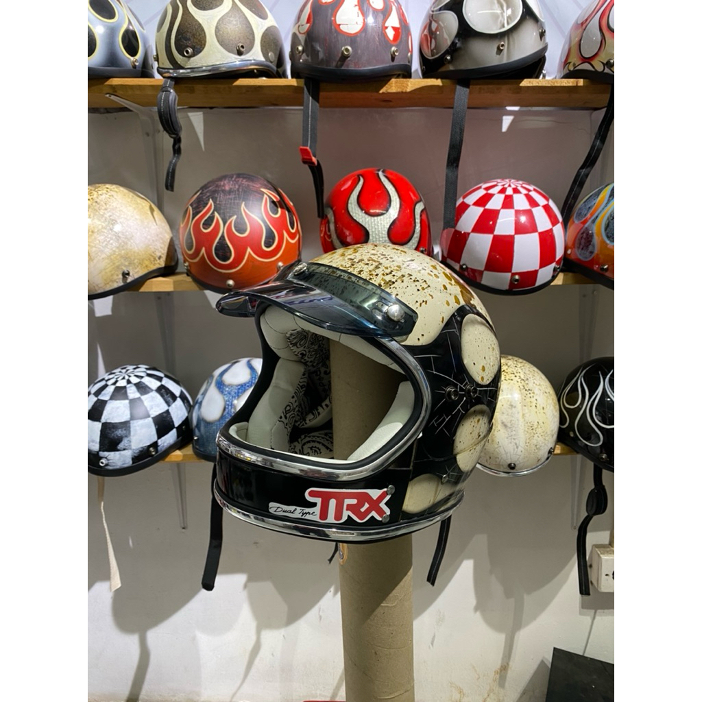 Helm Honda TRX Custom
