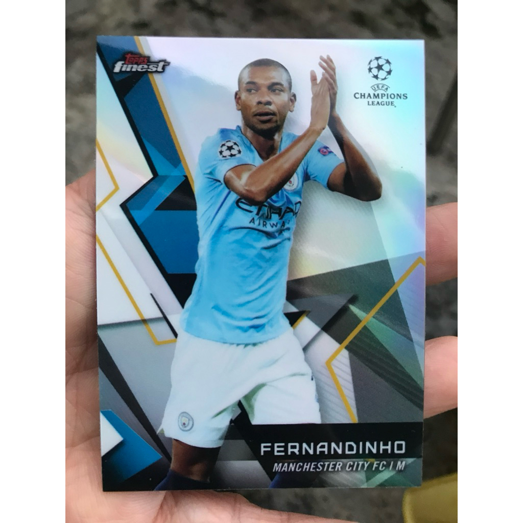 TOPPS CHROME FERNANDINHO REFRACTOR 2019