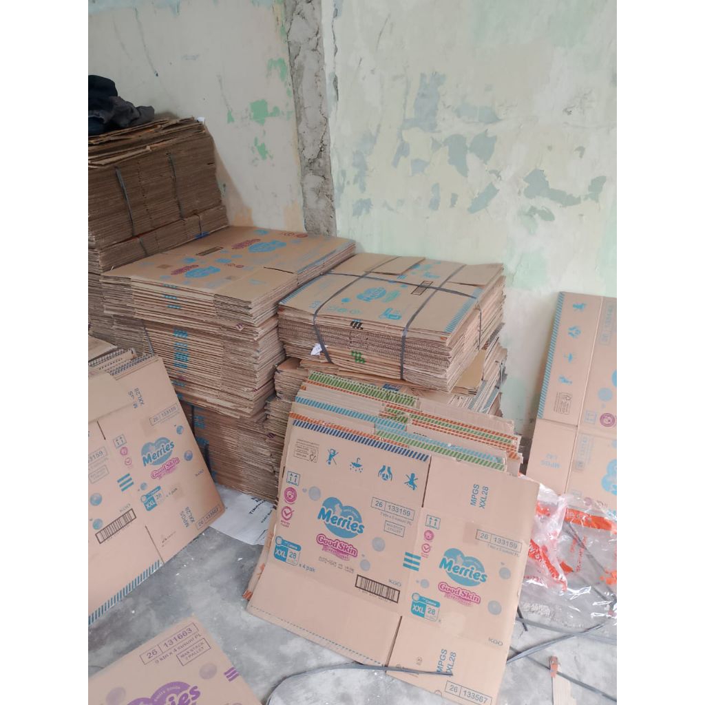 

Kardus kiloan (harga/1kg)Dus popok besar (Mmypk,Merries,Happpnt,dll)