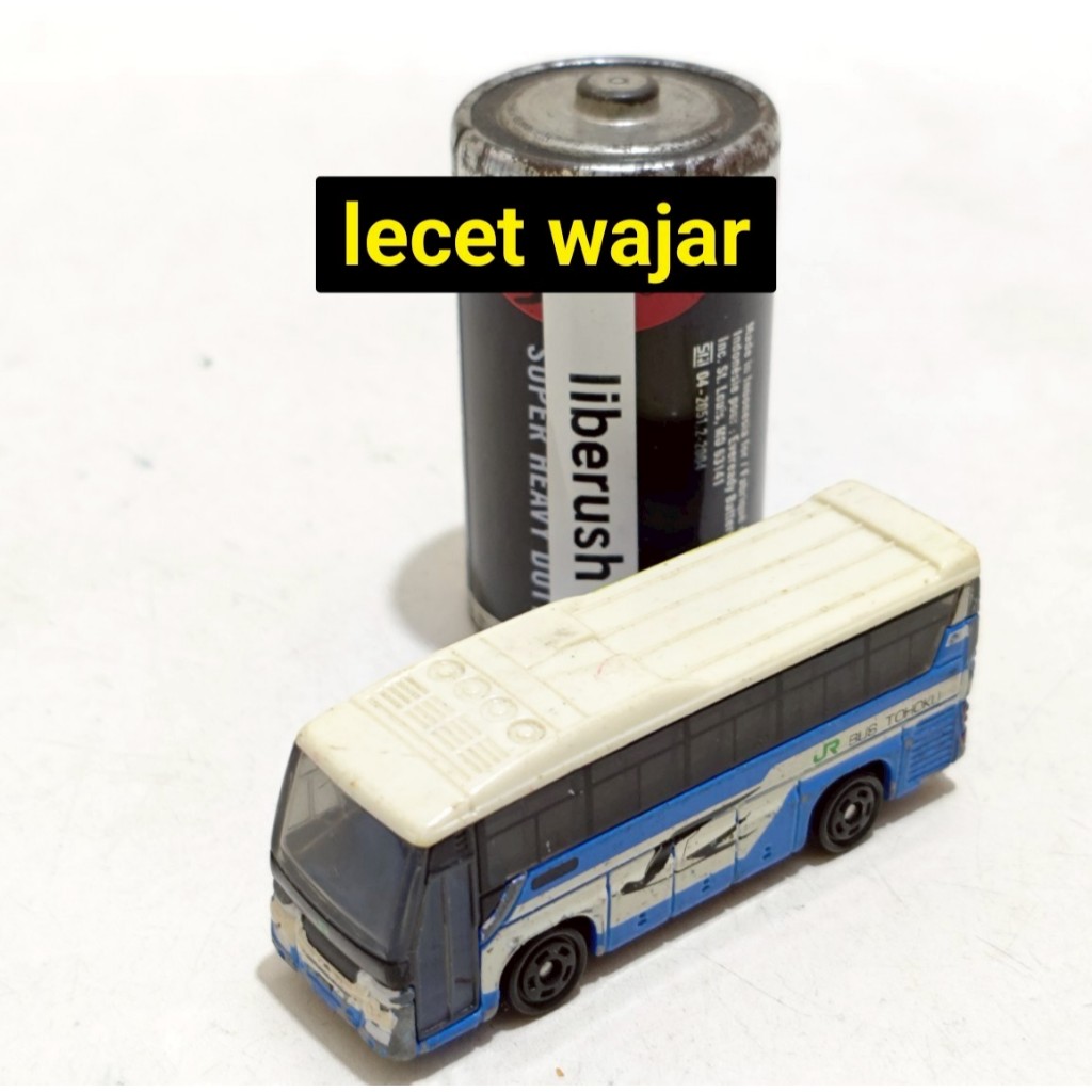 Diecast tomica isuzu gala jr bus tohoku