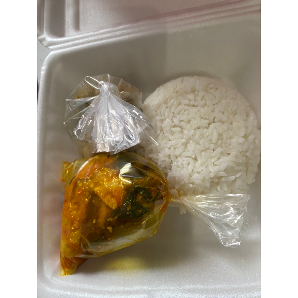 

NASI AYAM WOKU + TUMIS TOGE