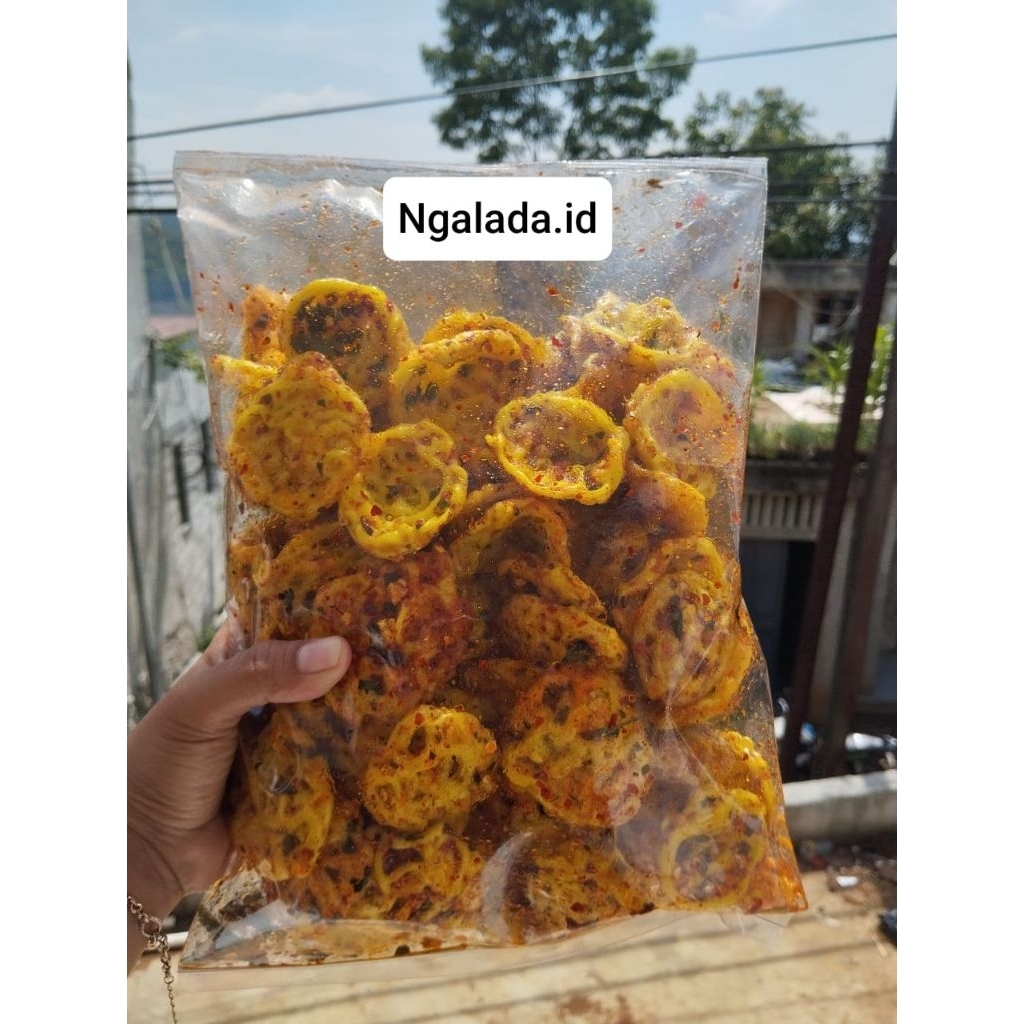 

500gram- SEBLAK KERUPUK MIE MINI BUMBUAN CHILOIL CEMILAN PEDAS