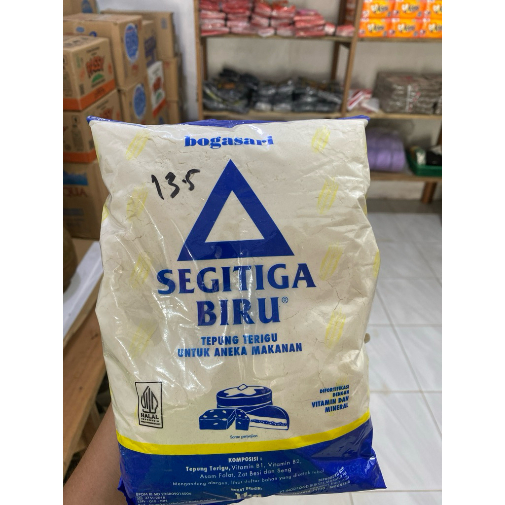 

Tepung Terigu Segita Biru 1kg