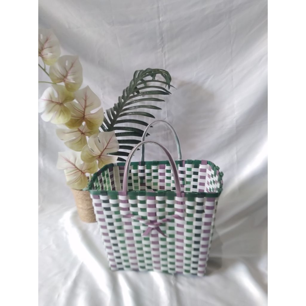 

Tas Kaca Wirakra Bingkisan Souvenir/Parcel/Hampers