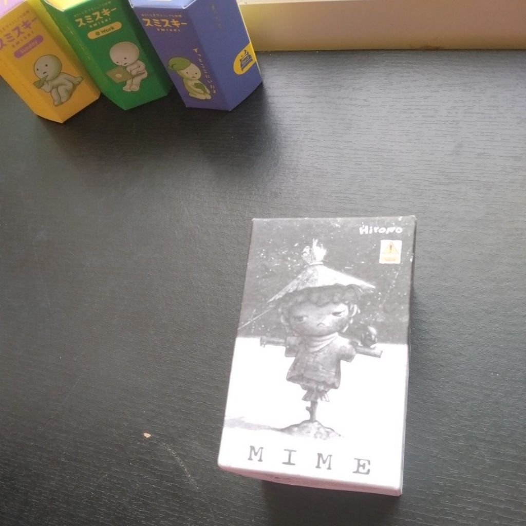 Hirono Poem yellow Label Mime Series