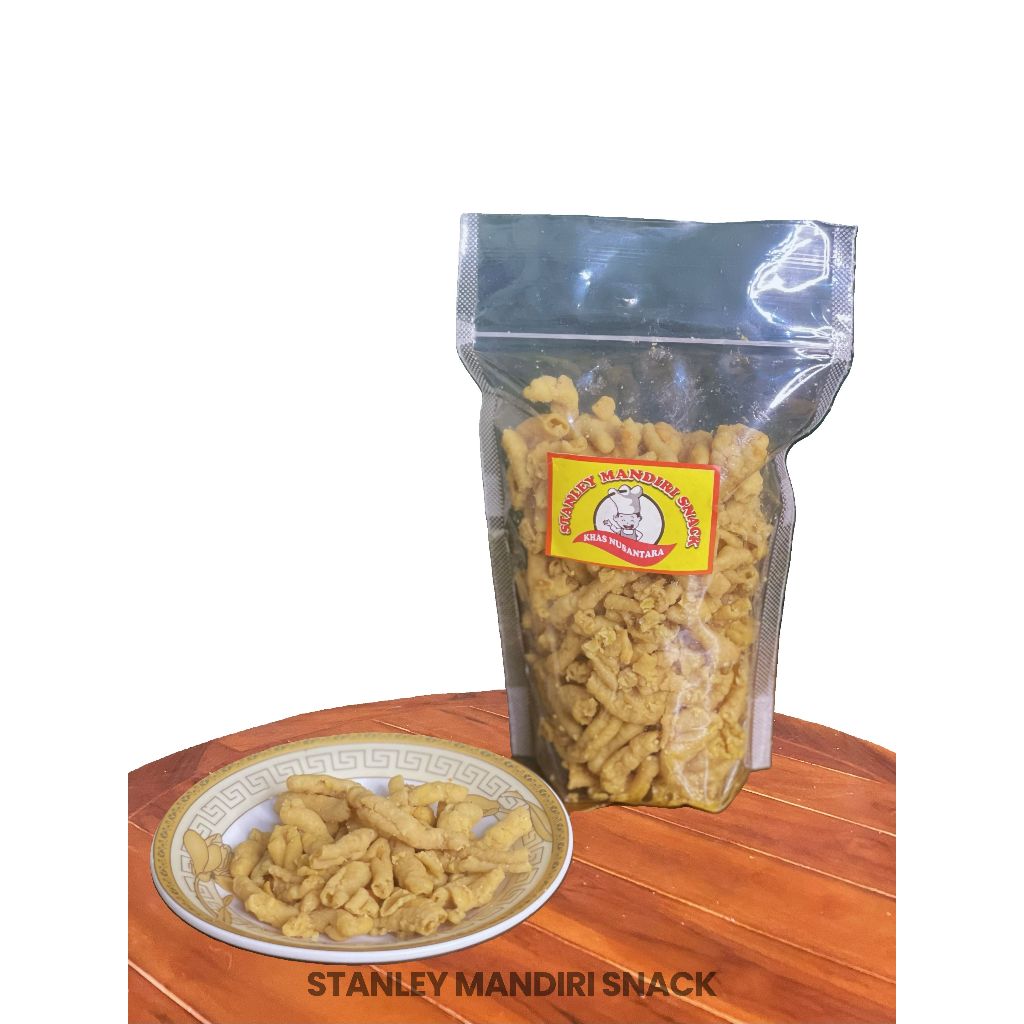 

KERIPIK USUS CRISPY 250gr 500gr 1kg / USUS PEDAS DAUN JERUK / USUS ORIGINAL / CAMILAN SNACK KILOAN