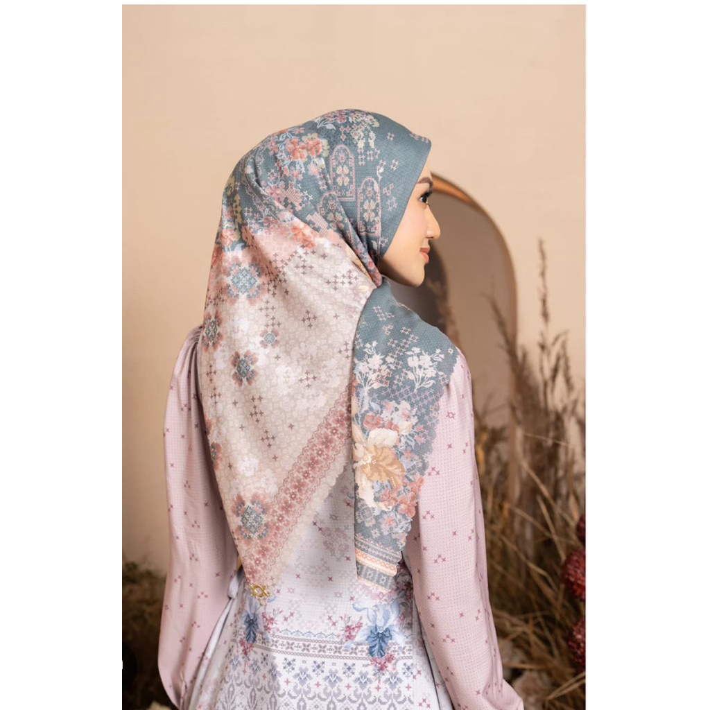 [BISA COD] Kalola Scarf by Wearing Klamby [Hijab Motif Segi Empat]