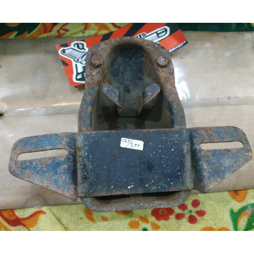 Pangkon Stoplap CB125 Twin