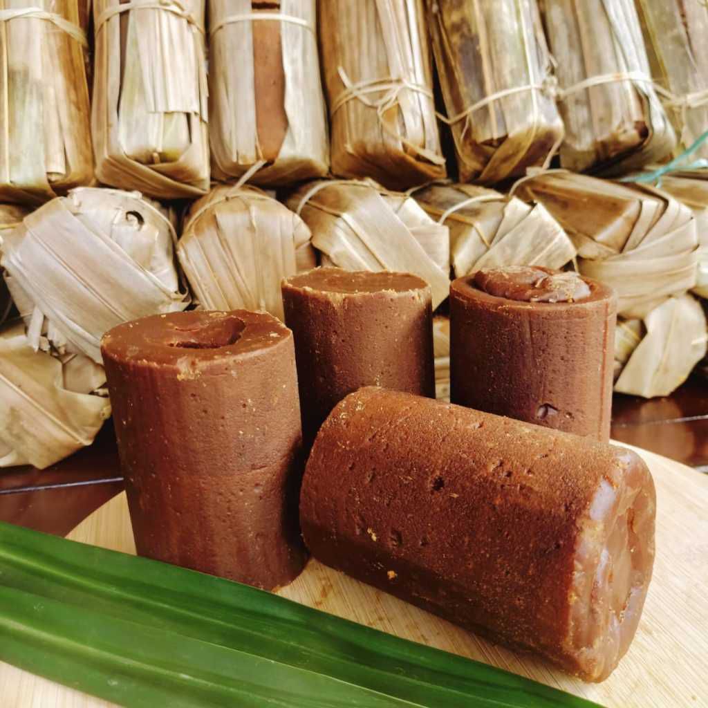 

Gula aren asli 100% paket 5kg KEMASAN DAUN KAUNG