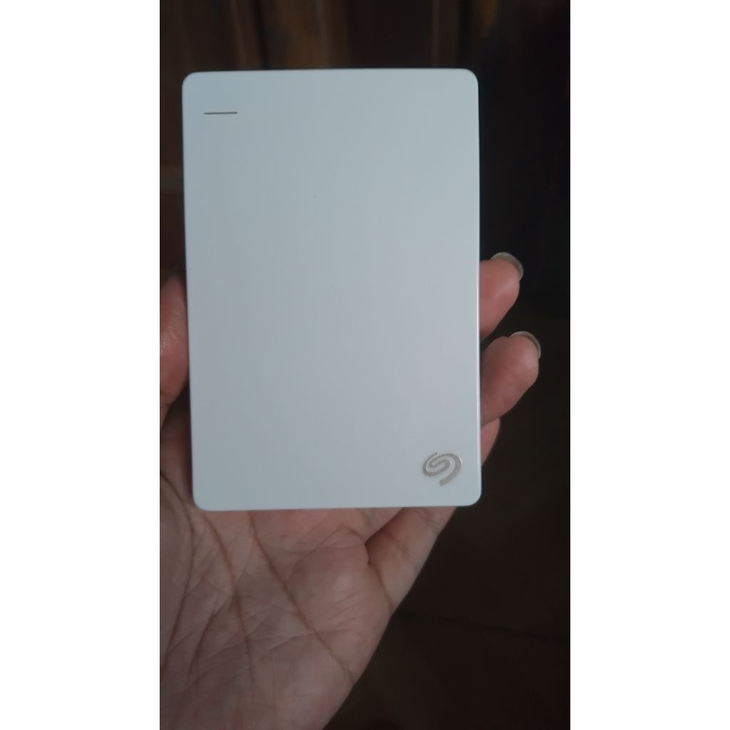 hdd seagate external 500 gb putih. ORIGINAL . mulus. Normal. health 100% sentinel
