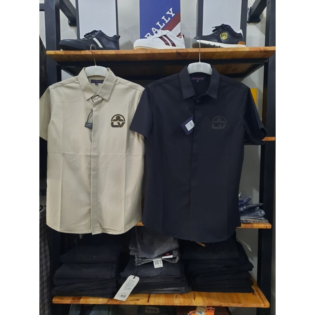 kemeja terbaru pria lv cutting slimfit