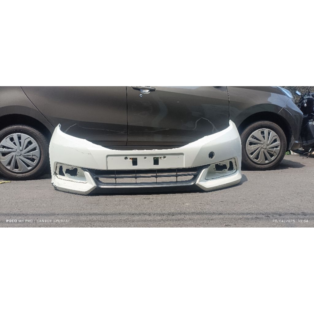 bemper depan Mobilio E