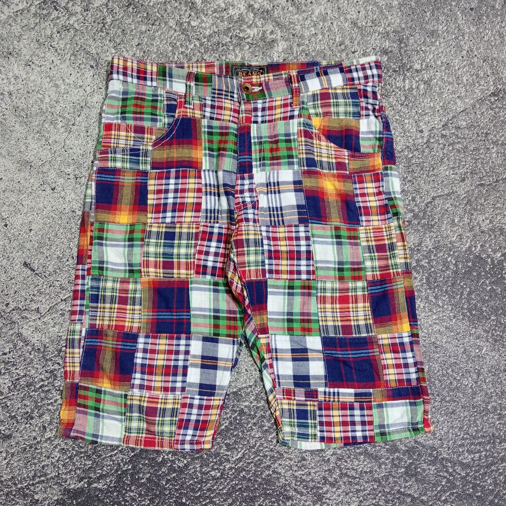 Celana pendek BEAMS motif Tartan bagus size 30