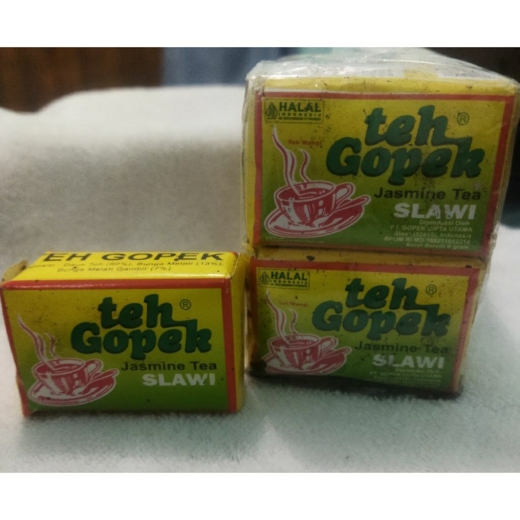 

Teh Gopek Slawi khas Tegal /Teh daun