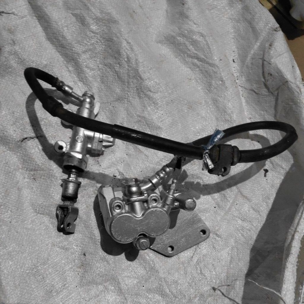 master kaliper belakang minerva cbr 150 original