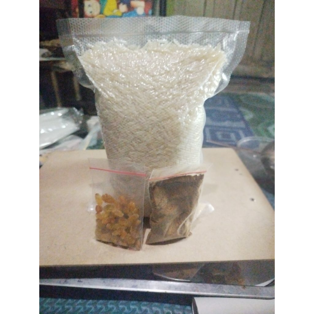 

Paket Nasi Kebuli/Beras Basmati Lengkap 1 Liter & 2 Liter (755gr-1505gr)
