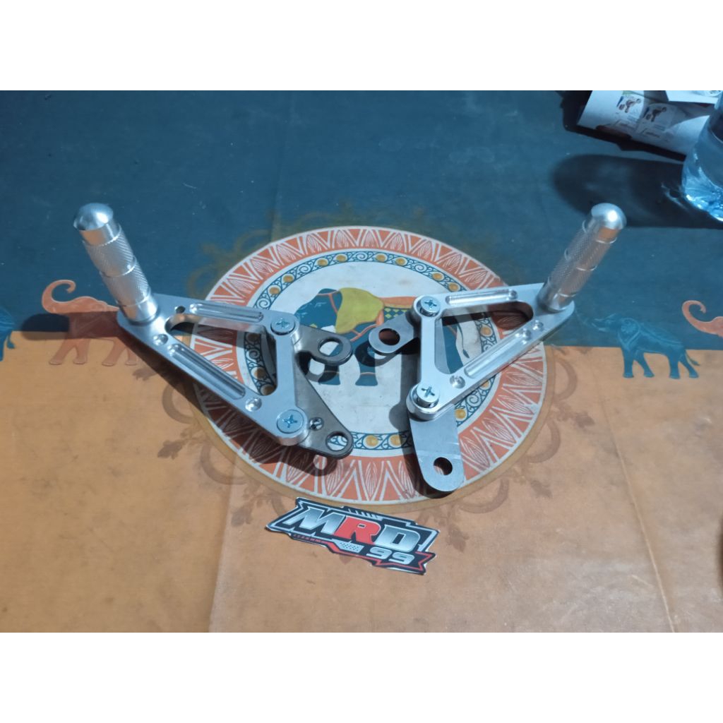 Breket underbone DKT RX king PNP..